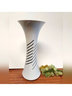 Vintage* 70s Hutschenreuther Geometric Lined Porcelain Vase